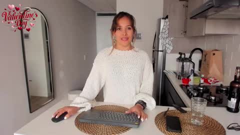 Regina Phalange online show from February 14, 9:53 pm