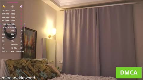 Lia online show from October 19, 5:15 pm