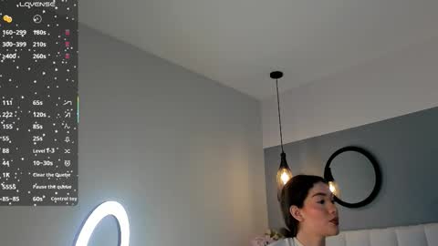 chelsea_bolton_ online show from March 23, 12:33 pm