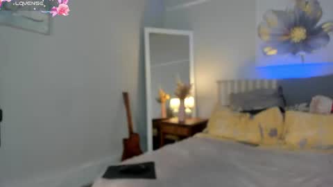 Chelseaquinn online show from June 19, 9:24 am