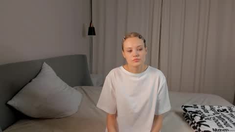 Anna online show from November 19, 11:21 am