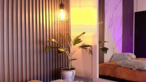 C H E R R Y  online show from November 13, 10:58 am