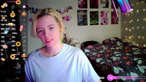 cherrybaby_0 online show from December 19, 5:29 am