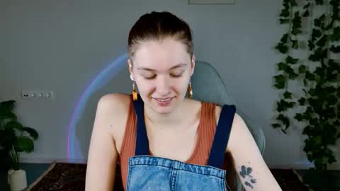 Bella online show from February 16, 9:09 am