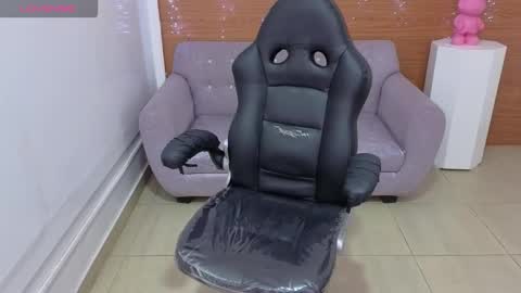 Kelly online show from February 7, 2:43 pm