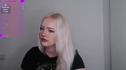 Chloe Levine online show from September 20, 2:32 am