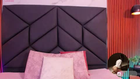 chloe online show from October 9, 11:58 am