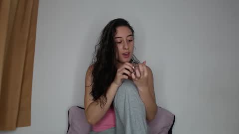 Chloe  online show from September 26, 11:02 pm