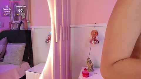   online show from November 19, 7:58 pm