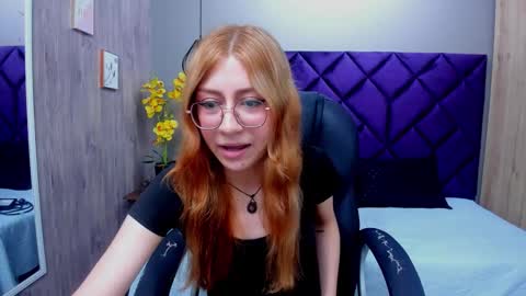 chloecampbell03 online show from September 25, 1:21 pm