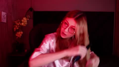 chloecampbell03 online show from September 18, 1:09 pm