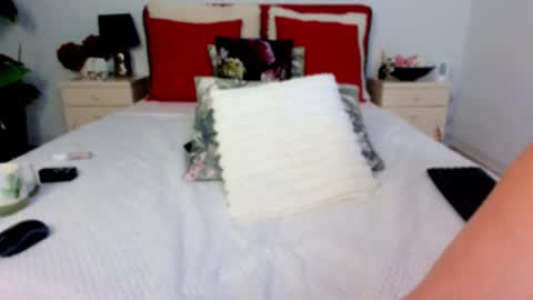 Chloe online show from March 21, 7:24 am