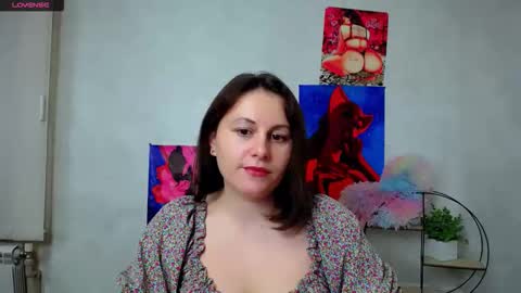 Chloe online show from November 24, 3:25 pm