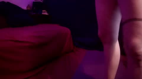 Chloekissxo online show from June 26, 10:11 pm