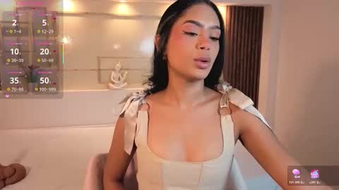 Chloe Moon online show from November 20, 11:55 am