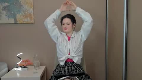 Cassandra online show from March 19, 6:07 am