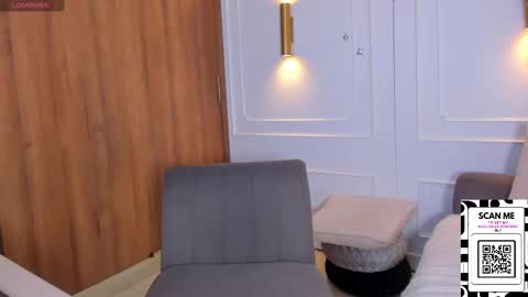 Chrishell online show from February 22, 11:32 pm