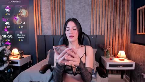 Hi Im Christina. . Dont forget to follow me to have me close to you   online show from December 5, 2:11 pm