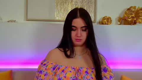 Christina online show from November 13, 7:02 pm