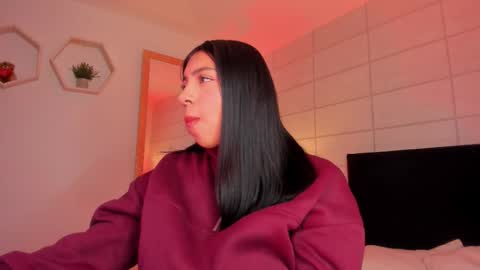 Christine  online show from January 17, 12:23 pm