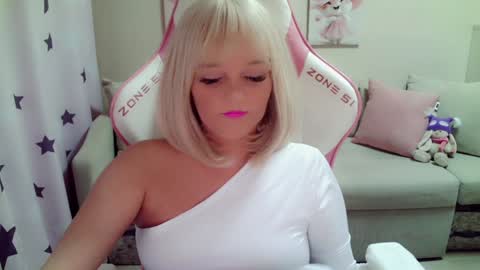 Christi online show from January 19, 1:12 pm