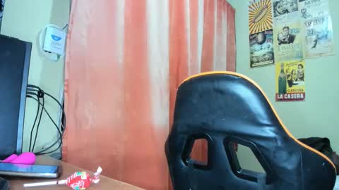 kate   online show from March 31, 2:55 am