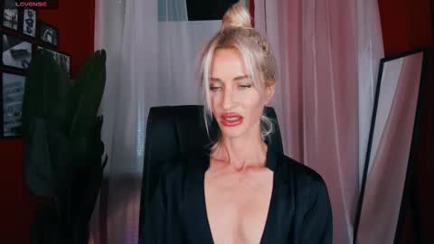 Cindy online show from September 13, 10:34 am