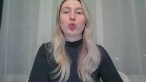 citrusblissss online show from March 12, 2:01 pm