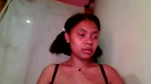 ckamilla45 online show from September 9, 6:19 pm