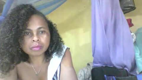 clairette9794 online show from June 7, 7:21 pm