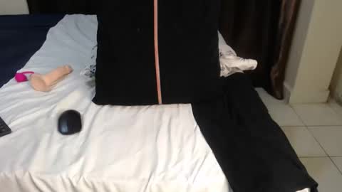 clamsynana online show from March 12, 4:42 pm