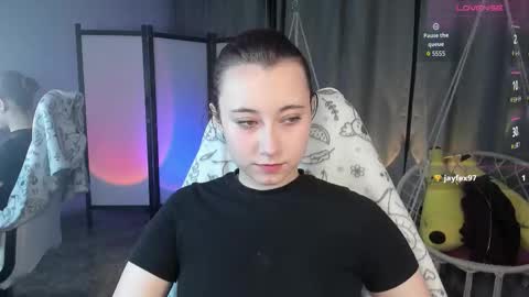 clarabenson online show from September 30, 5:29 pm