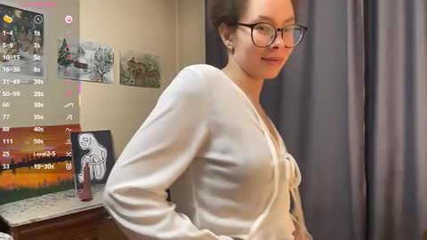 Selena online show from March 27, 2:40 pm