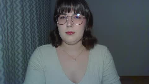 Clara online show from April 9, 5:40 pm