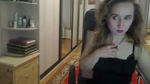 classyinna online show from September 11, 8:47 am