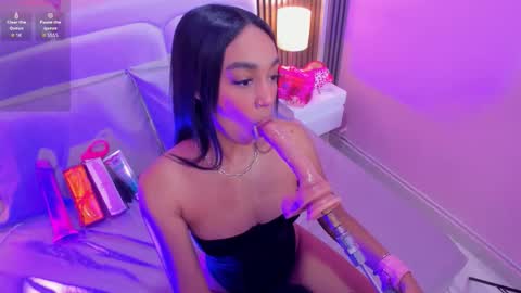 clauwdeen  wolf online show from October 18, 9:05 pm