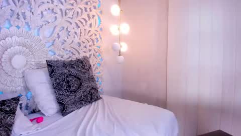 clehon_grant online show from April 16, 8:08 pm