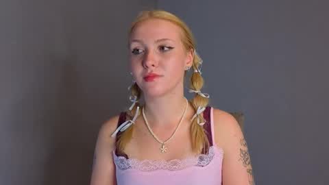 Alexandra online show from October 28, 2:01 pm