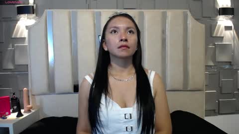 Cloe online show from April 12, 7:27 pm