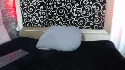 cloe66 online show from January 7, 6:45 pm