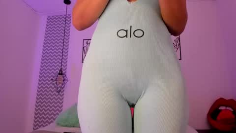 cloe online show from October 13, 9:17 pm