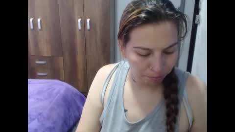 cloepussy online show from November 19, 2:28 pm