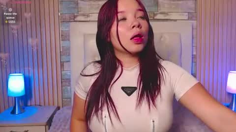 cloey_bentley online show from June 20, 4:27 am