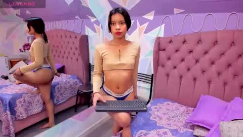 cloeygraweing online show from September 9, 6:51 pm