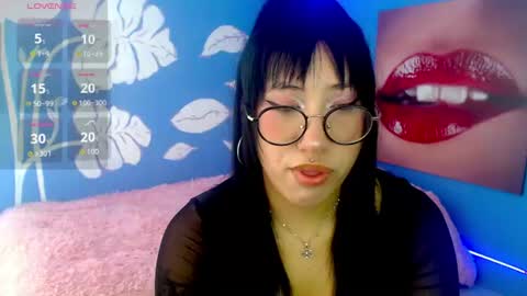 Elizabeth online show from July 17, 6:33 pm