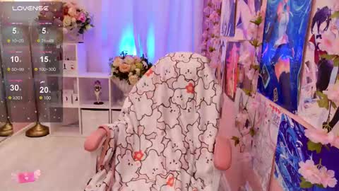 Mia online show from September 23, 3:54 pm