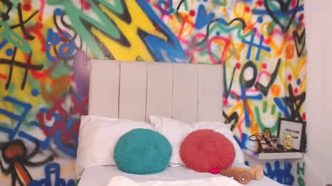 valentina online show from March 9, 1:25 pm