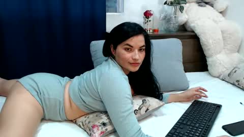 viviana online show from February 24, 9:20 pm
