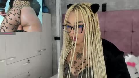 Conny online show from April 4, 1:10 pm