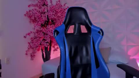  CORA  online show from December 5, 1:45 pm